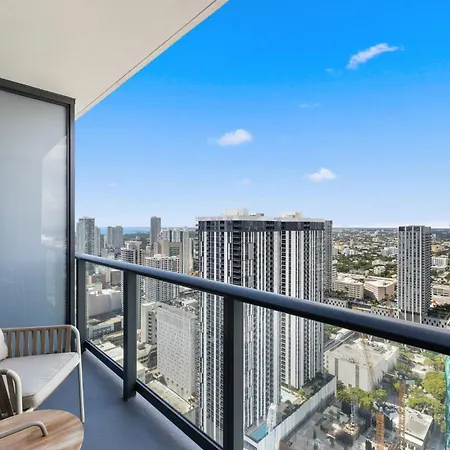 44Flr Condo W Free Parking